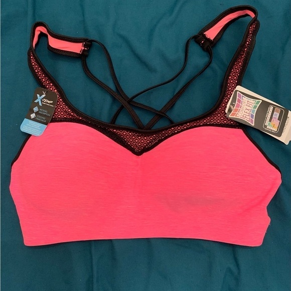 HANES X-Temp Strappy Pullover
Wirefree Bra - Picture 3 of 7